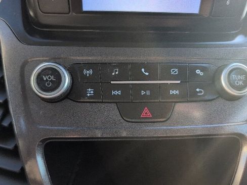 Used 2019 Ford Transit Connect XL image 24