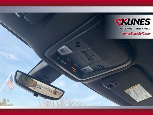 Used 2022 Buick Enclave Premium AWD/4WD image 30