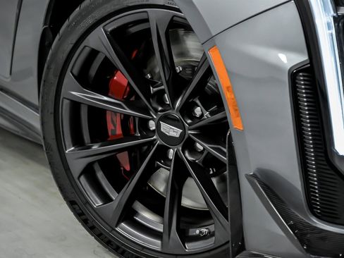 Used 2022 Cadillac CT4 V Blackwing w/ Carbon Fiber 1 Package image 4