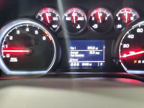 Used 2024 Chevrolet Silverado 2500 Custom w/ Custom Value Package image 19