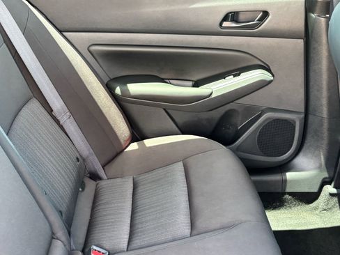 Used 2023 Nissan Altima 2.5 S FWD image 11