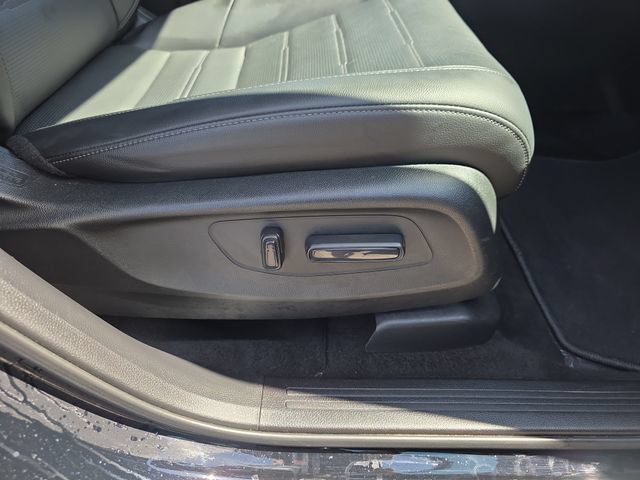 Used 2025 Honda CR-V EX-L image 38
