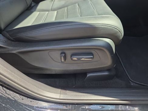 Used 2025 Honda CR-V EX-L image 38