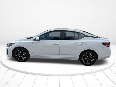 Used 2024 Nissan Sentra SV FWD image 7
