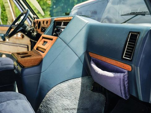 Used 1988 Chevrolet G20 RWD image 31