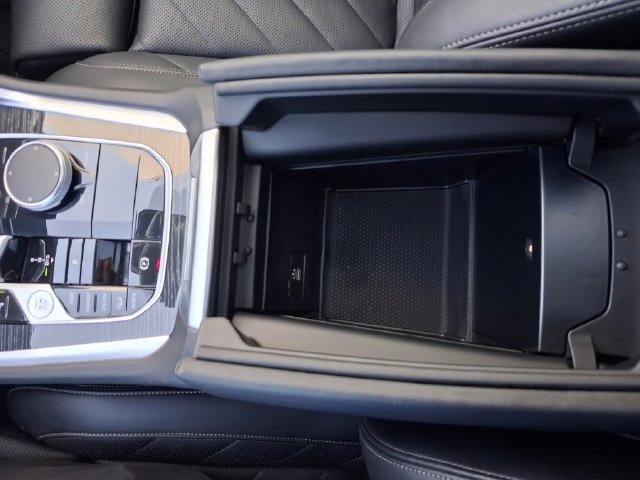 Used 2024 BMW X6 xDrive40i w/ M Sport Professional Package AWD/4WD image 19