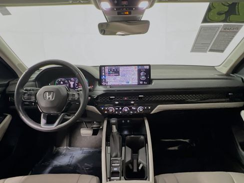 Used 2023 Honda Accord Touring image 30