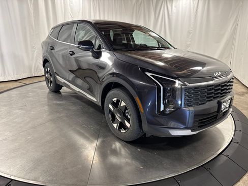 New 2026 Kia Sportage LX w/ LX Convenience Package AWD/4WD image 10
