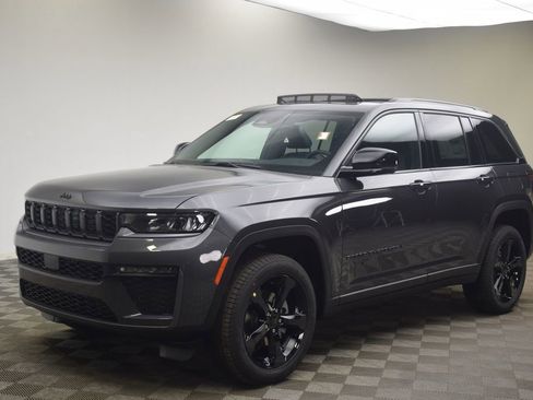 New 2026 Jeep Grand Cherokee Limited image 15