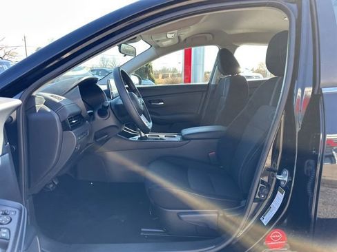 Used 2023 Nissan Sentra SV image 16