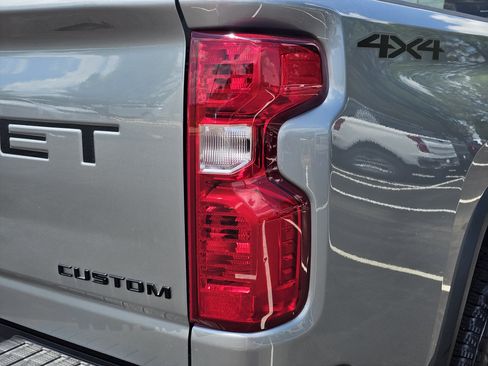 Used 2025 Chevrolet Silverado 2500 Custom w/ Custom Value Package AWD/4WD image 9