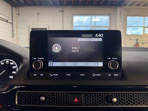 Used 2023 Honda Civic Sport image 17