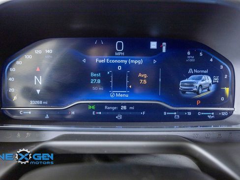 Used 2022 Chevrolet Tahoe Z71 w/ Luxury Package image 16