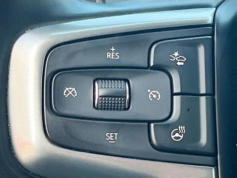 Used 2024 Chevrolet Silverado 1500 LT Trail Boss w/ Convenience Package II image 10