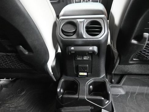 Used 2021 Jeep Gladiator Mojave AWD/4WD image 51