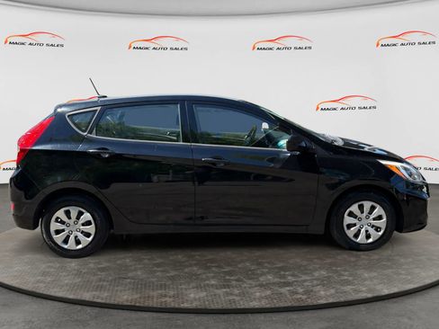 Used 2016 Hyundai Accent SE FWD image 6