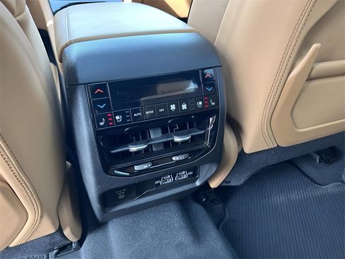 New 2025 Jeep Grand Cherokee L Summit image 17