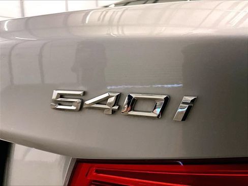 Used 2019 BMW 540i xDrive w/ Convenience Package AWD/4WD image 14