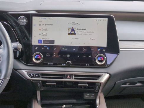 Used 2025 Lexus RX 450h AWD w/ Convenience Package image 17