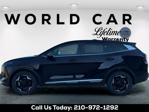 New 2026 Kia Sportage EX FWD image 4