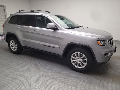 Used 2021 Jeep Grand Cherokee Laredo X AWD/4WD image 11