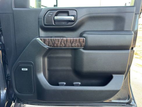 Used 2020 GMC Sierra 2500 Denali w/ Denali Ultimate Package image 25