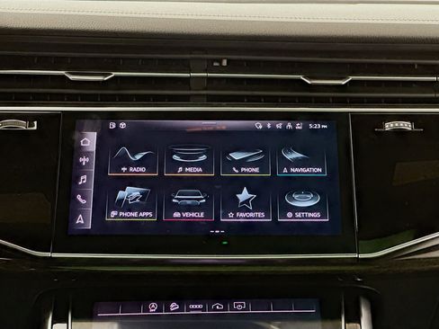 Used 2023 Audi Q8 Premium Plus w/ Premium Plus Package AWD/4WD image 12
