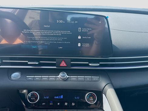 New 2026 Hyundai Elantra Limited FWD image 10