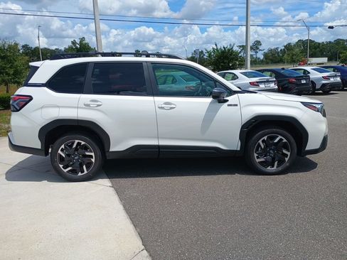 New 2026 Subaru Forester Touring AWD/4WD image 4