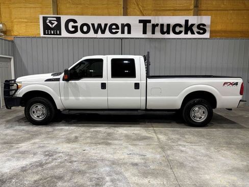 Used 2013 Ford F250 XL w/ PWR Equipment Group AWD/4WD image 2