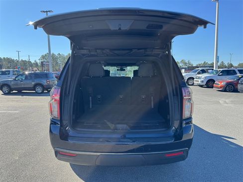 Used 2021 Chevrolet Tahoe Z71 w/ Rear Media and Nav Package image 18