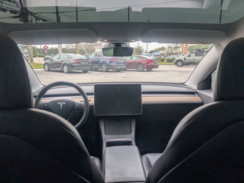 Used 2021 Tesla Model 3 Long Range image 31