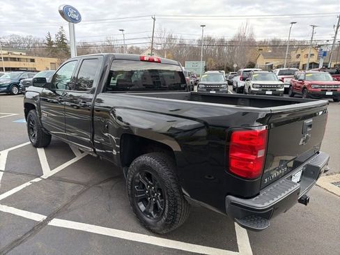Used 2016 Chevrolet Silverado 1500 LT w/ Midnight Edition image 5