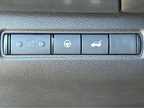 New 2026 Nissan Pathfinder SL FWD image 12