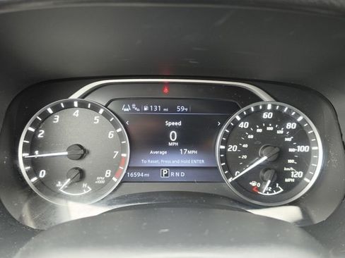 Used 2024 Nissan Frontier SV w/ Technology Package RWD image 18