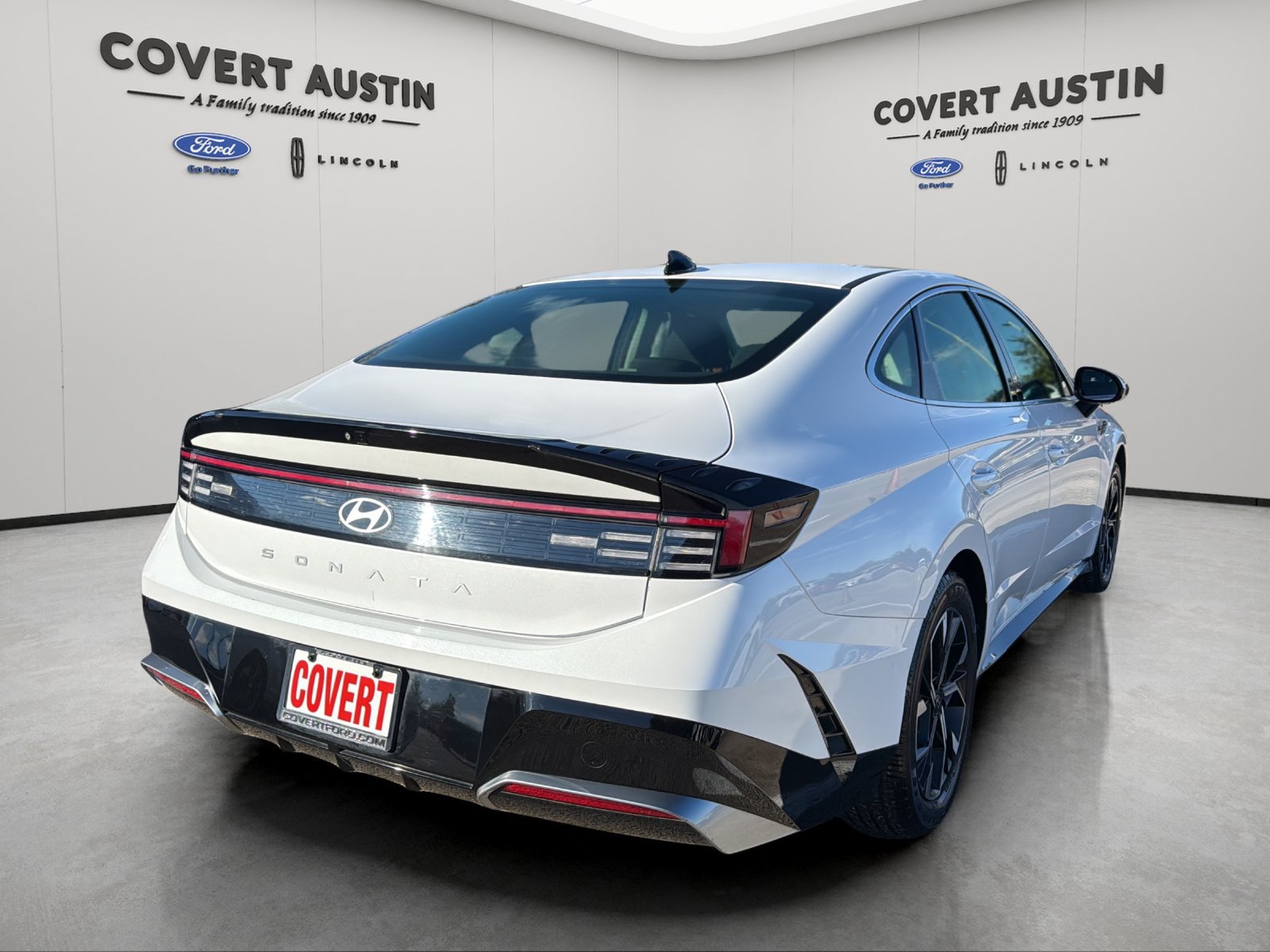 Used 2025 Hyundai Sonata SEL FWD image 5