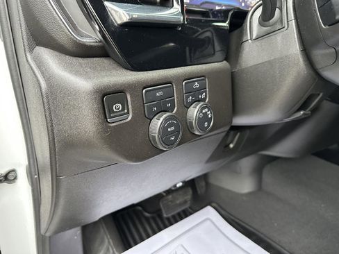 Used 2024 Chevrolet Silverado 1500 LT AWD/4WD image 20