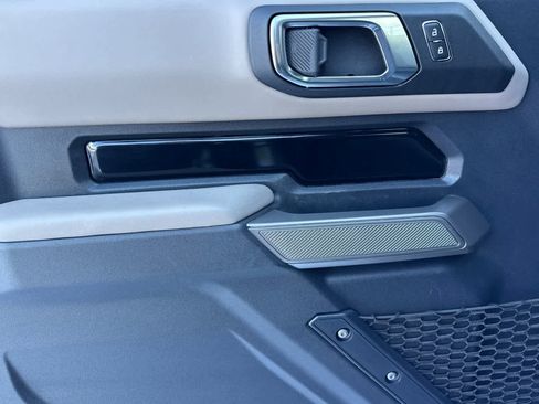 Certified 2022 Ford Bronco Wildtrak image 12