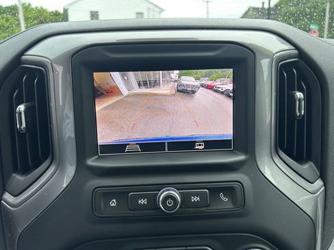Used 2023 Chevrolet Silverado 1500 Custom AWD/4WD image 10