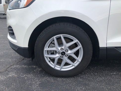 Used 2023 Ford Edge SEL w/ Convenience Package image 12