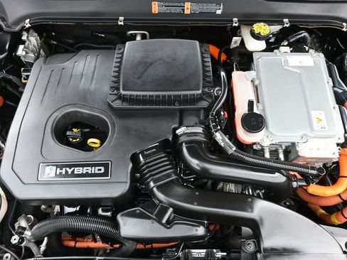 Used 2019 Ford Fusion Titanium image 25