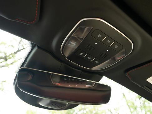 Used 2023 Ferrari F8 Tributo RWD image 50