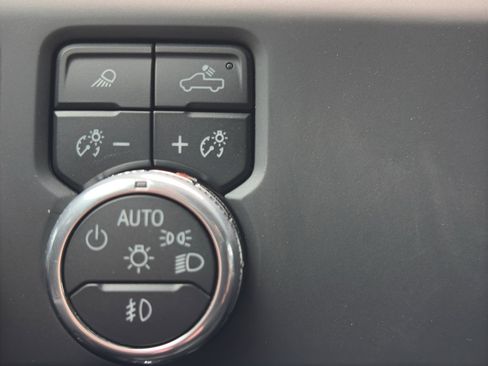 Used 2025 GMC Sierra 2500 AT4 AWD/4WD image 26
