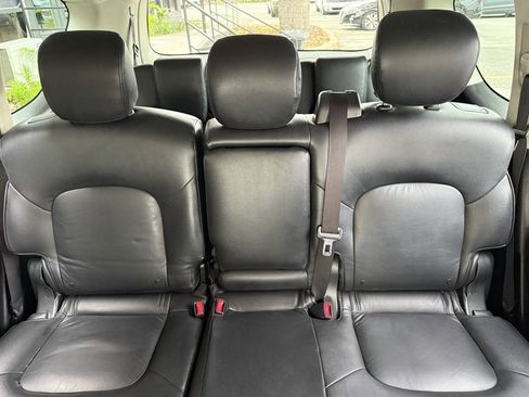 Used 2018 Nissan Armada SV w/ Driver Package RWD image 15