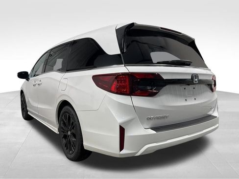 New 2026 Honda Odyssey Sport-L image 3