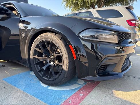 Used 2021 Dodge Charger SRT Hellcat RWD image 11