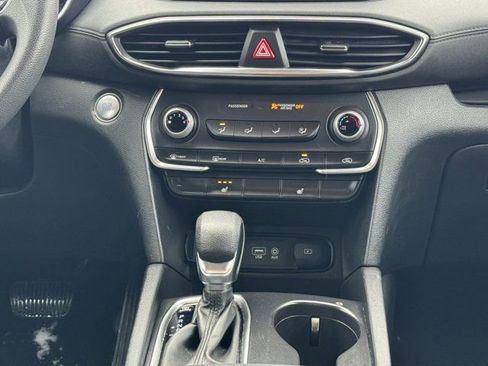 Used 2020 Hyundai Santa Fe SEL image 15