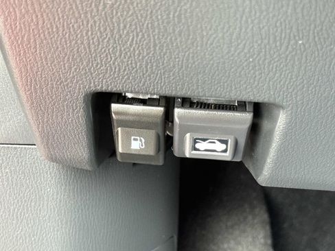 Used 2021 MAZDA CX-5 Signature image 44