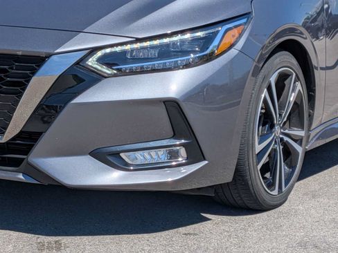 Used 2023 Nissan Sentra SR w/ SR Premium Package FWD image 10