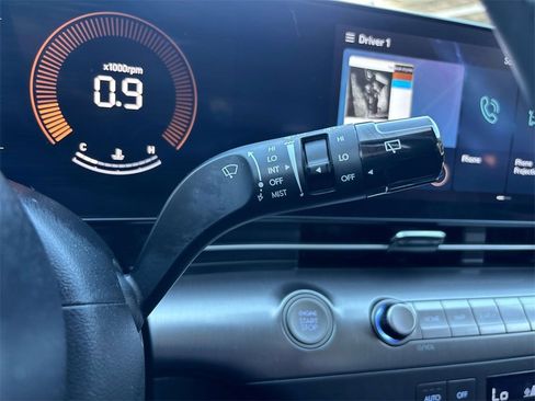 Used 2024 Hyundai Kona SEL image 28